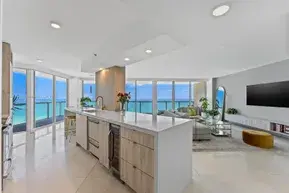Stylish & Sunlit Miami Beach Condo | Perfect Location 3 bed 3 bathroom